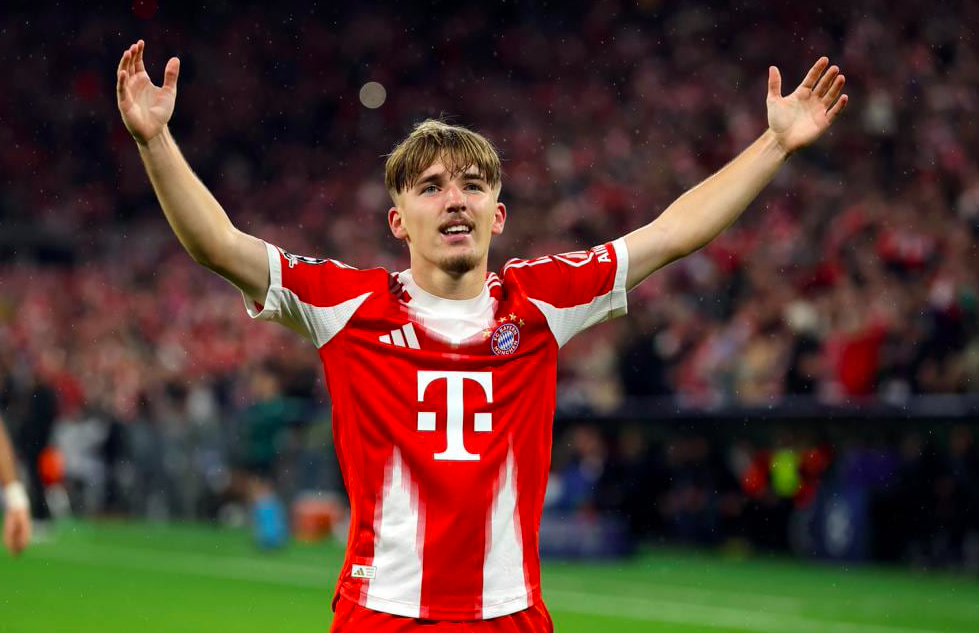 40!17岁小将欧冠破门创纪录神锋12场20球9.5亿豪门无敌12连胜