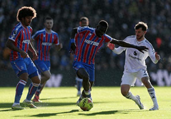 客场翻盘！曼联21逆转告捷，终结三轮不