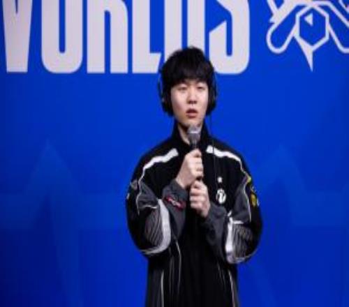 都要燃成鸡架了！Rookie慧对线打爆Faker团战尽力难救队伍