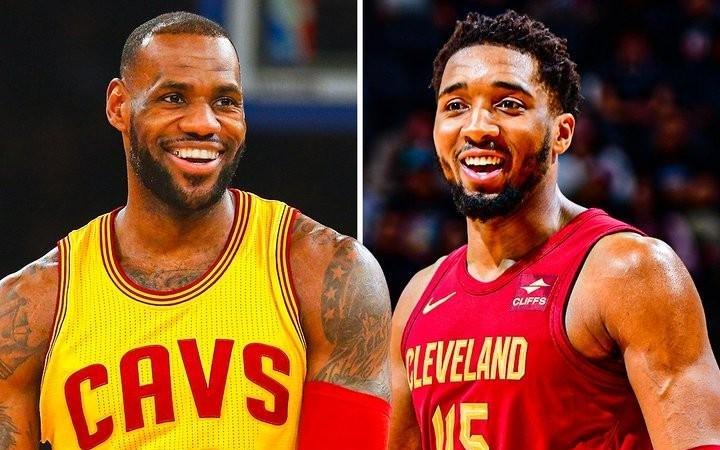 米切尔砍骑士生涯第5次45+得分追平詹姆斯，下场两人将正面对决