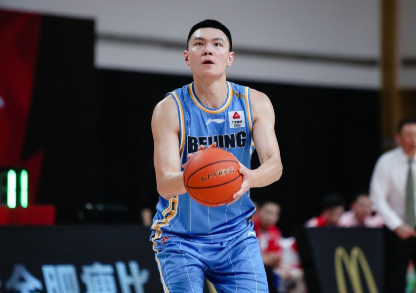 正式退役!北京首钢三冠功勋老臣告别CBA,转型为青年队助理教练