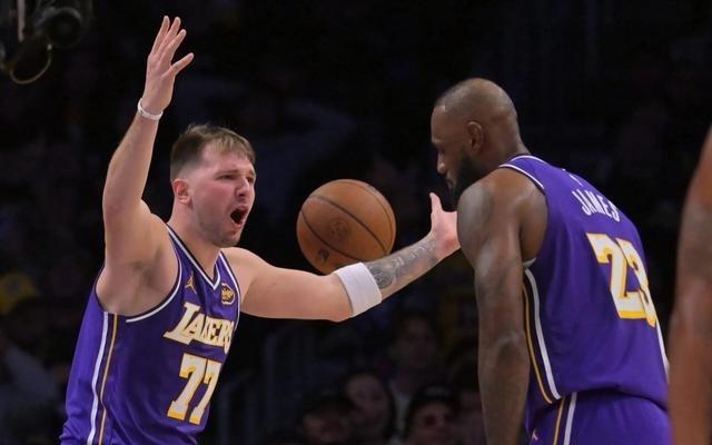 经纪人：超巨通常不是球队防守核心，若依赖41岁的詹姆斯那会很麻烦