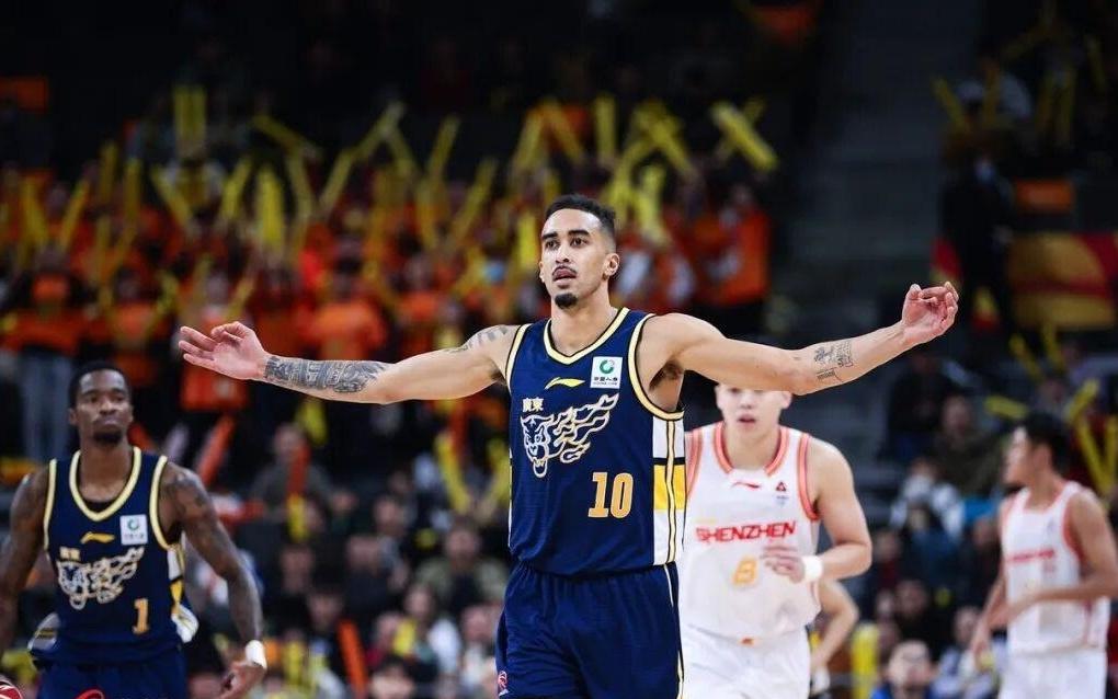 对攻大战！华南虎110105赢下“广东德比”