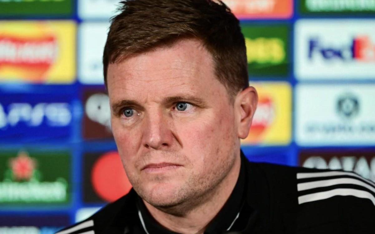 跟队：纽卡vs巴萨赛前发布会上加泰记