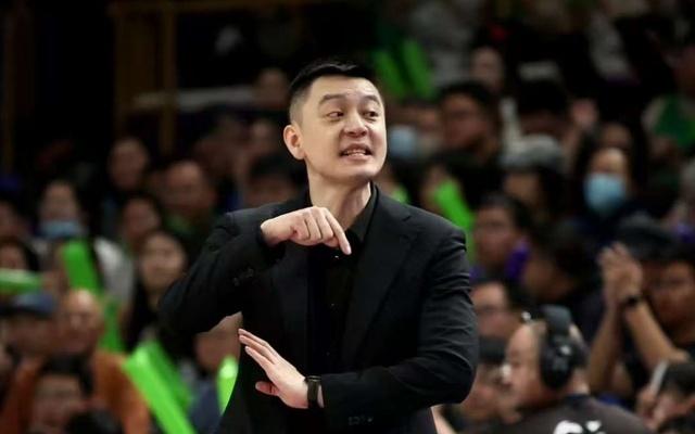 正式确定！辽宁男篮更换外援，签约CBA老熟人，替换奥利弗