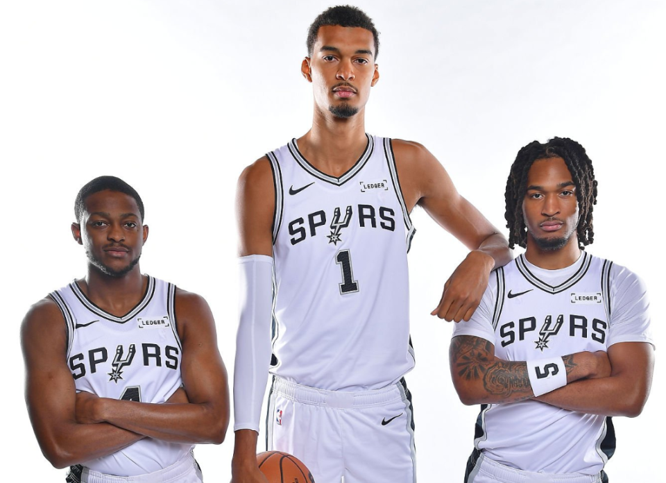 文班计划明日复出！与雷霆争夺NBA杯决赛门票此前因伤连缺12场