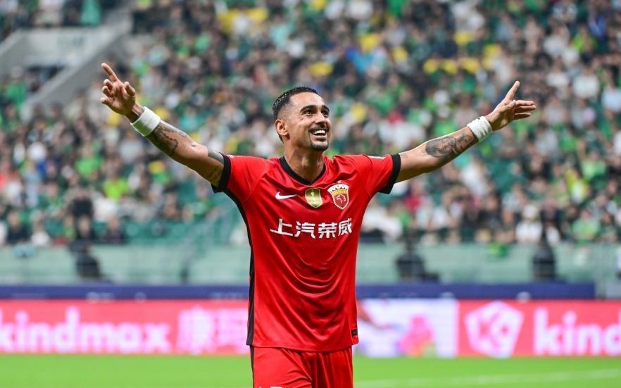 莱昂纳多2026首球！破149天球荒，吐舌头庆祝，蒯纪闻妙传