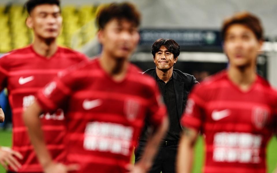 蓉城亚冠主场首负!媒体人热议:踢得稀巴烂,替补真打不过8外援