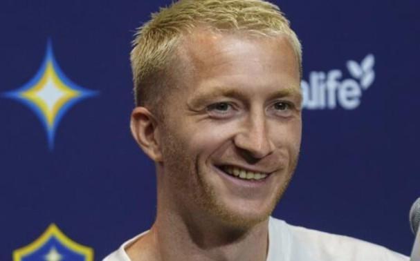 罗伊斯：我建议桑乔看哪里有家的感觉