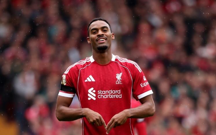 赫拉芬贝赫战埃弗顿数据：5抢断1进球，传球成功率85.2%