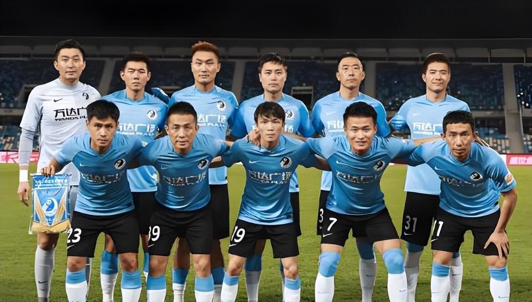 喜讯！大连英博刚开始冬训就迎来多位久违强援，未来将带队踢联赛