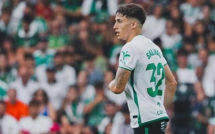 世体：巴萨正在关注桑坦德小将萨利纳斯，塞尔塔也对其感兴趣