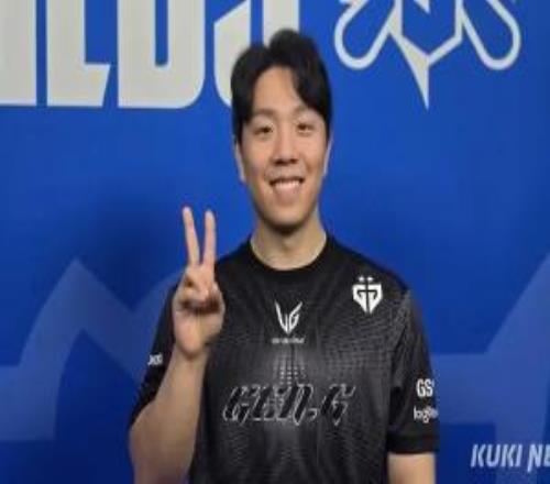 GEN教练：全局BP让今年变成完全不同的比赛请大家相信我们