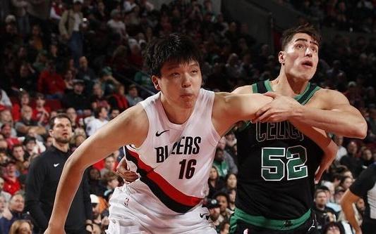 阿夫迪亚24+10杨瀚森3分3篮板开拓者终结绿军4连胜