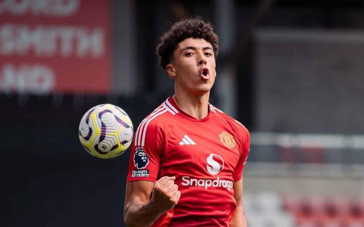 跟队：曼联19岁前锋惠特利将外租英甲