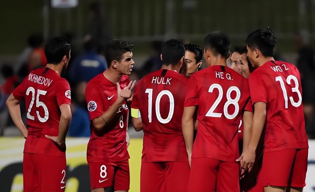 古斯塔沃离开上港这么久，为何中锋位