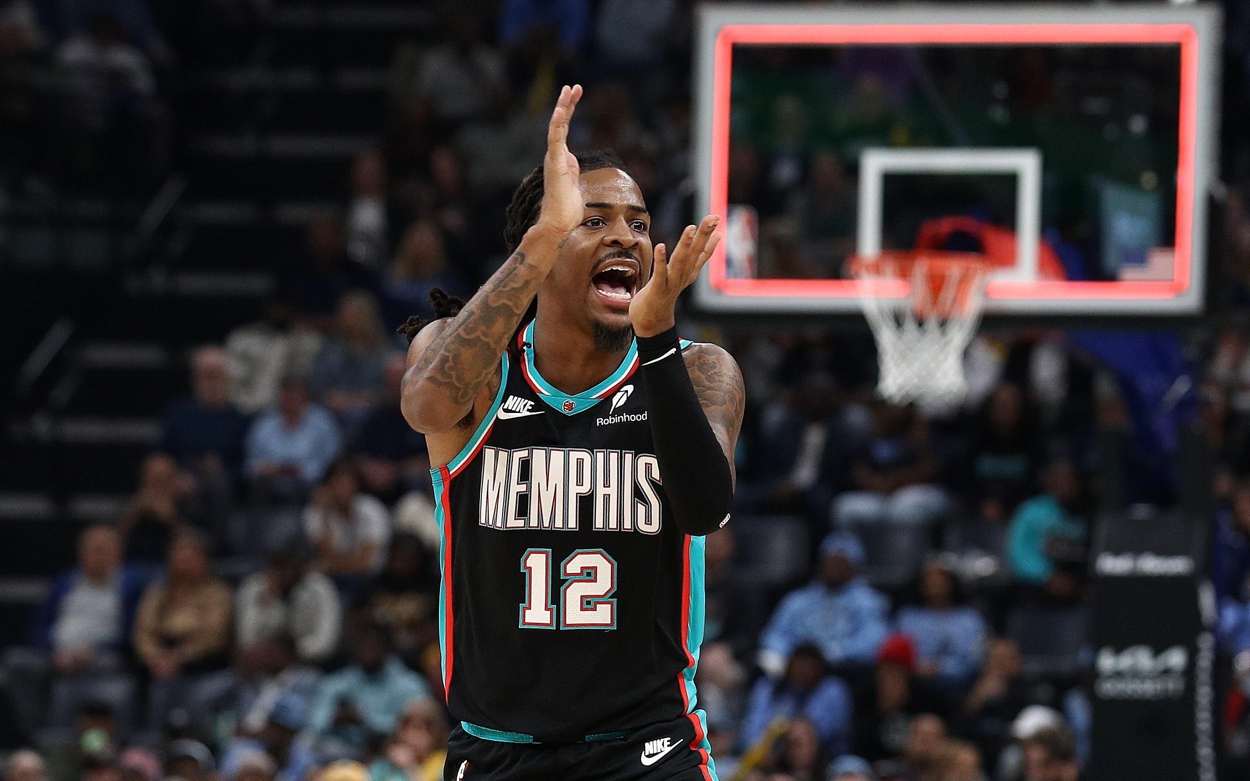 下半场7中0！莫兰特生涯首次下半场出场超10分钟却没得分