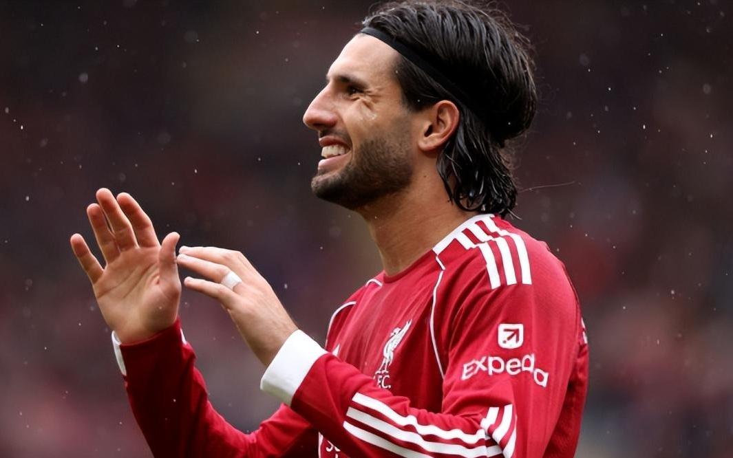 嫌钱少！利物浦中场王牌想走人，两大豪