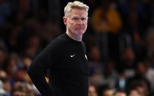 科尔：这是艰难的一夜我们确实人员短缺但这绝非借口