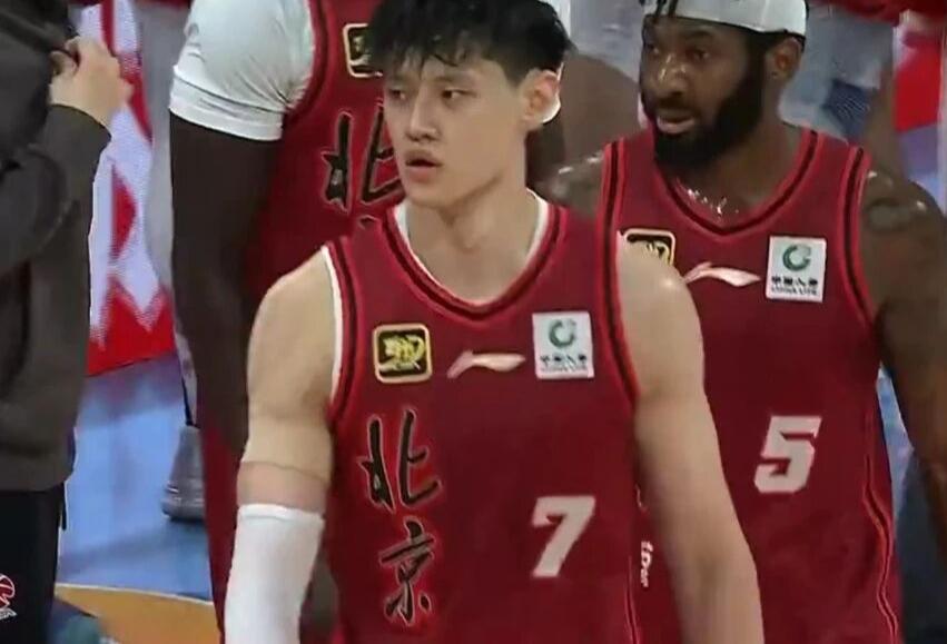 1100万硬砸曾凡博北京首钢被曝欲强