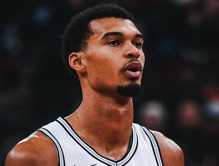 36分11记三分球！31分13板！尚帕尼生涯之夜，文班亚马伤情更新