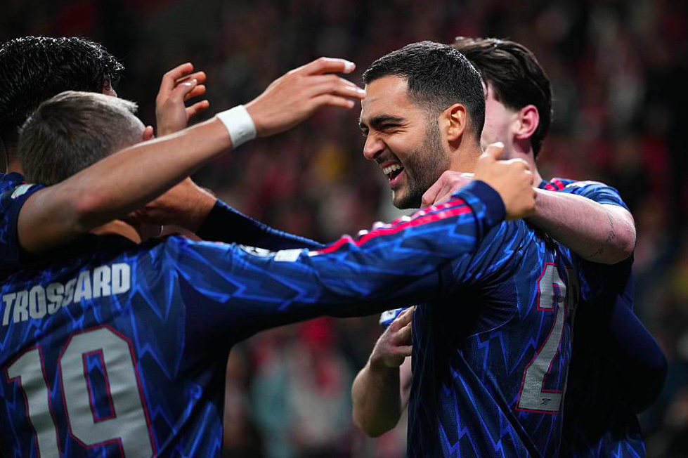 欧冠30！阿森纳10连胜连续8场零封萨卡破门创纪录+梅里诺双响