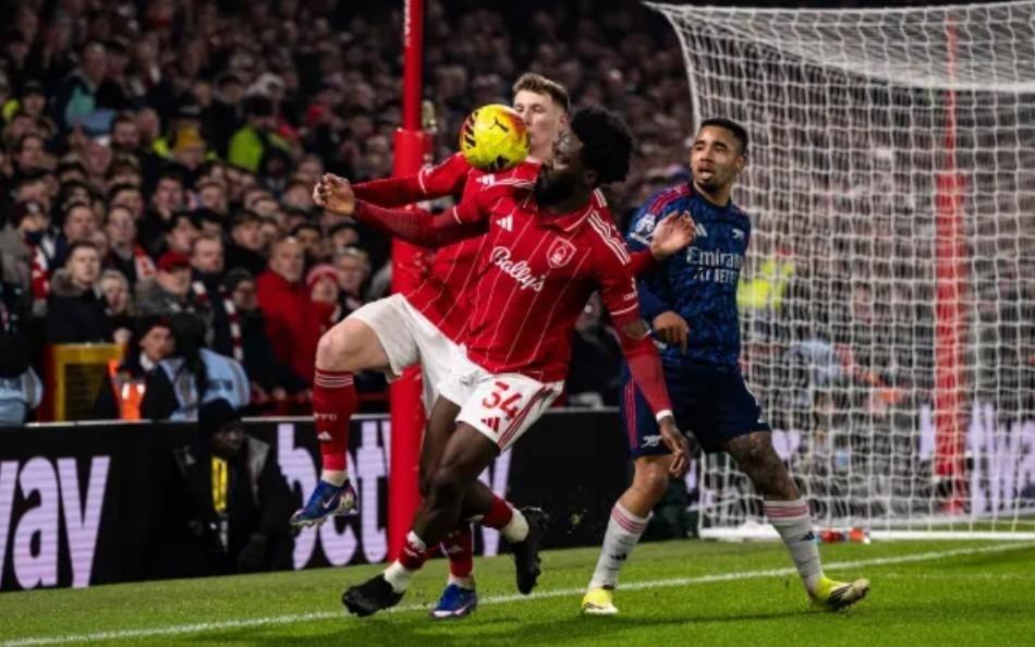 杰拉德：手球判罚确实有争议，但不是阿森纳没拿到三分的原因