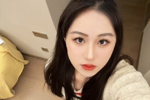 前LPL解说suki分享自拍照：想我了吗