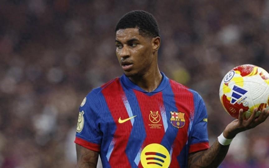 从“备胎”到核心！拉什福德逆袭成巴萨之宝