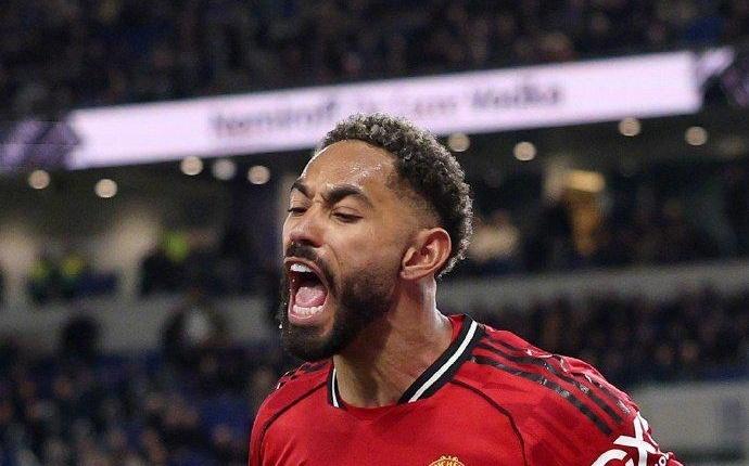 曼联10险胜埃弗顿，6轮不败仍有短板，