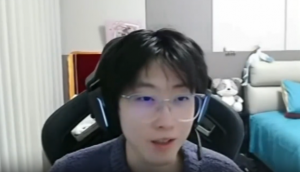 你也是T1粉被问去不去香港看LCKZhuo：想看的人进了我才能去