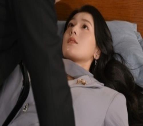 《完蛋！》女主角余冰慧分享剧照：