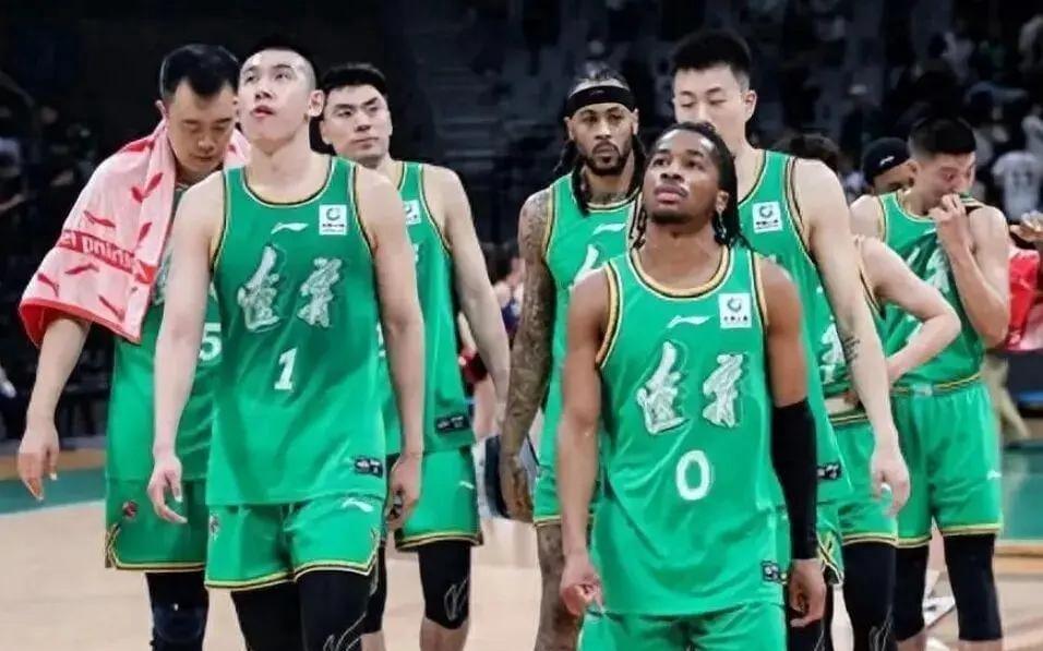 CBA再次变天，辽宁队四大外援确定，杨鸣最强12人名单揭晓