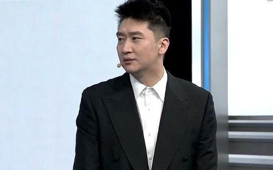 孙悦谈杨瀚森前景：大家不要操之过急杨瀚森是一轮秀开拓者会培养