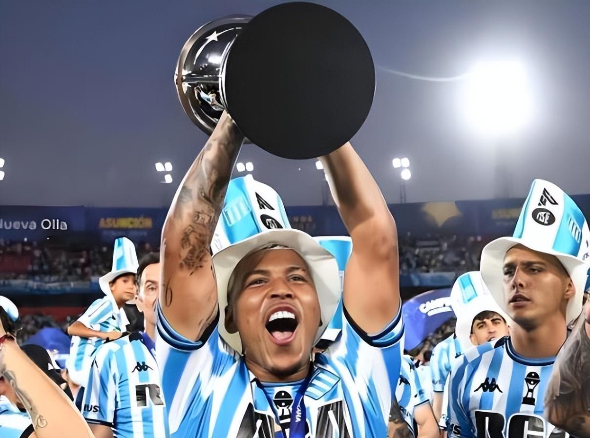 德尔加多刚离开成都蓉城！球迷就推荐锋线新归化入队，以官宣为准