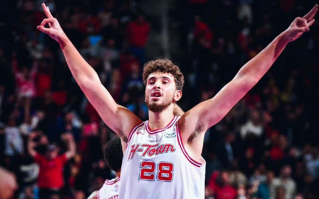 场均21+9+6+1！美媒力挺火箭队申京：23