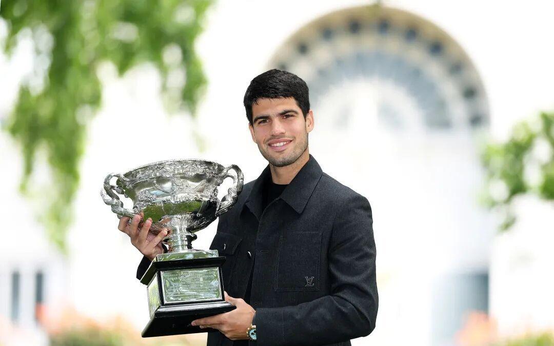 刚达成全满贯，阿卡就宣布了自己退役时间