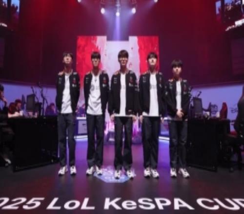 Faker：明年目标是夺得更多冠军很开心新阵容首个赛事夺冠