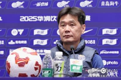 李霄鹏：在主场我们要从比赛开始到比赛最后一分钟，把士气打出来