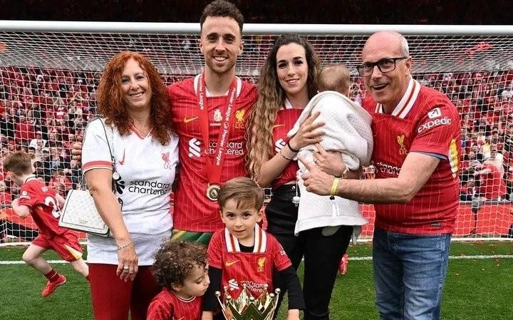 泰晤士：若塔的两个儿子将作为球童参