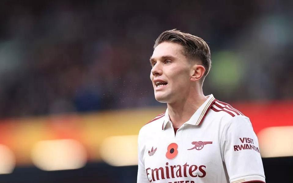 记者：哲凯赖什没参加欧冠赛前最后一