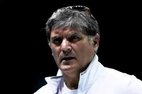 托尼称阿卡对手弱于纳豆的，俄网主席回应球员转籍，A拉确认出山