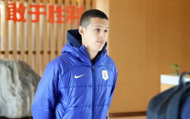 依木兰更壮了，直塞依旧销魂，泰山队1将展现天赋韩鹏半决赛硬仗