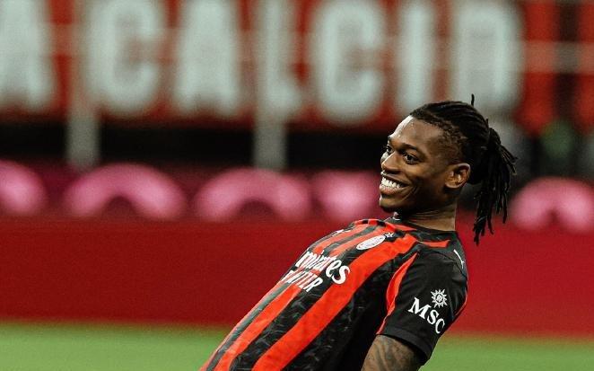 莱奥一剑封喉，AC米兰10复仇拉齐奥，登