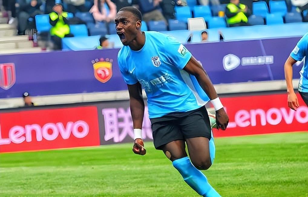 成都蓉城外援中卫补强人选推荐，昔日国安主力值得考虑，引发热议