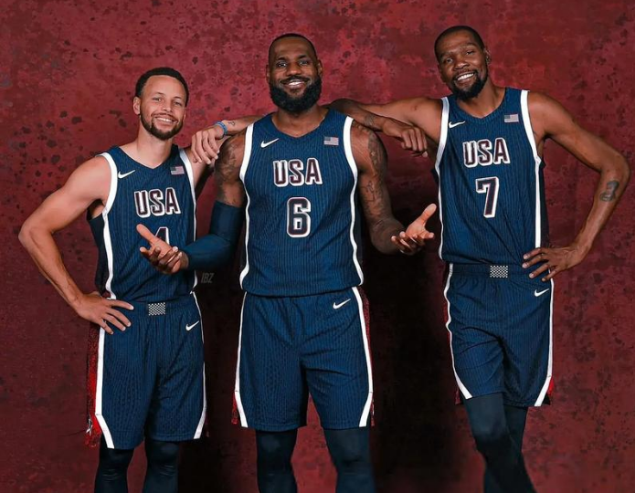 NBA总收入前十榜单：詹姆斯1.326亿美