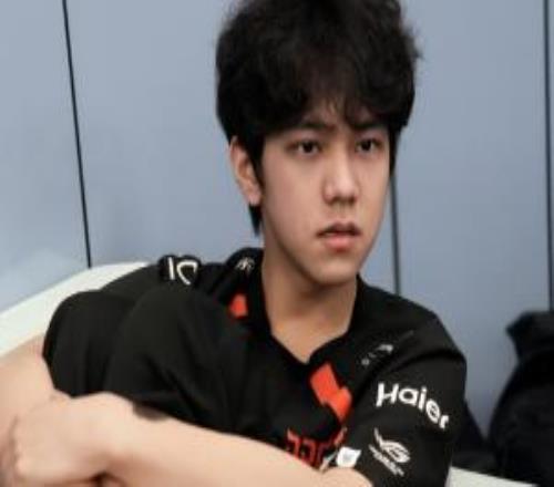 官网大名单显示Wink离开JDG俱乐部：7月才加盟与Zhuo组成双辅助