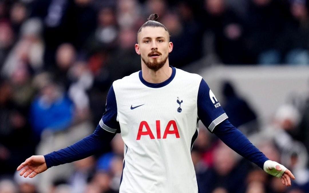 记者：那不勒斯询问了德拉古辛的情况，莱比锡也想直接签下他