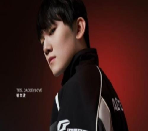 LPL官方发布JackeyLove海报:流水不争喧,争的是滔滔向前