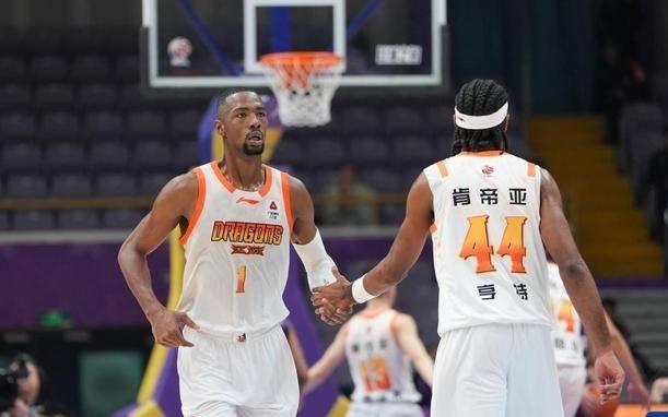 CBA常规赛：北京控股不敌江苏肯帝亚